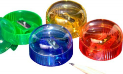 Фото - Точилка з конт. 210K Ice пласт. жовта (п-г 1 шт) 32112