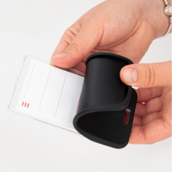 Фото - Бейдж-чохол SoftTouch матовий, чорний, 4550V(54*85мм) 47109 Фото - Бейдж-чохол SoftTouch матовий, чорний, 4550V(54*85мм) 47109