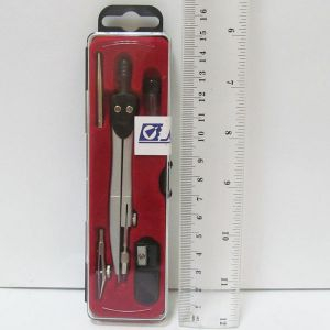 Фото - Готовальня 'Красная подложка' 5 предм S01005L 26349