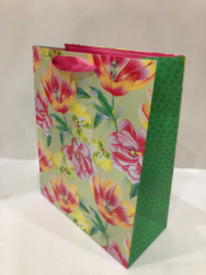 Пакет паперовий 30х40х17 см, диз. GB в асорт